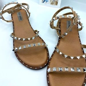 Steve Madden Travel sandals